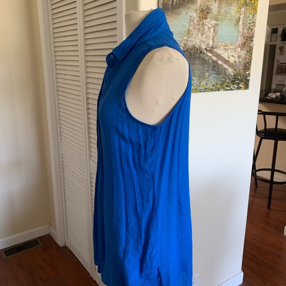 Very pretty, royal blue sleeveless coverup in good condition. - Picture 3 of 6